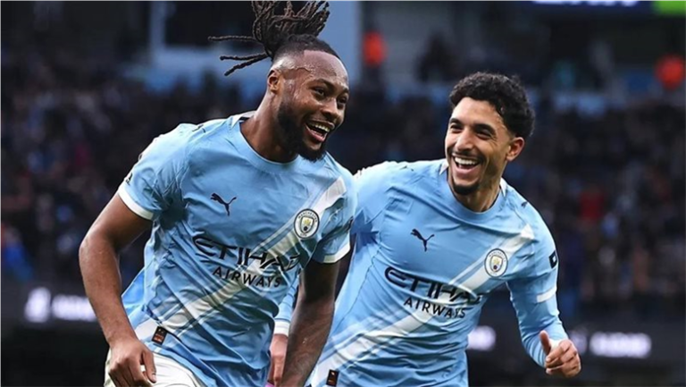 انطلاق المباراة المرتقبة بين مانشستر يونايتد وليدز اليوم الاثنين