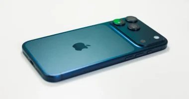 آبل تطلق ميزة جديدة في iOS 27 لتعزيز أمان مستخدمي iPhone وحمايتهم من تهديدات الاحتيال الرقمية المتزايدة