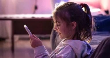الأمم المتحدة تدعو لإنشاء قواعد عالمية لضمان سلامة الأطفال من المخاطر المرتبطة بتكنولوجيا الذكاء الاصطناعي