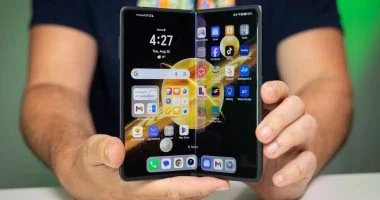 بفضل هاتف iPhone Fold المتوقع ارتفاع متوسط أسعار الهواتف القابلة للطى بنسبة تصل إلى 18 في المئة