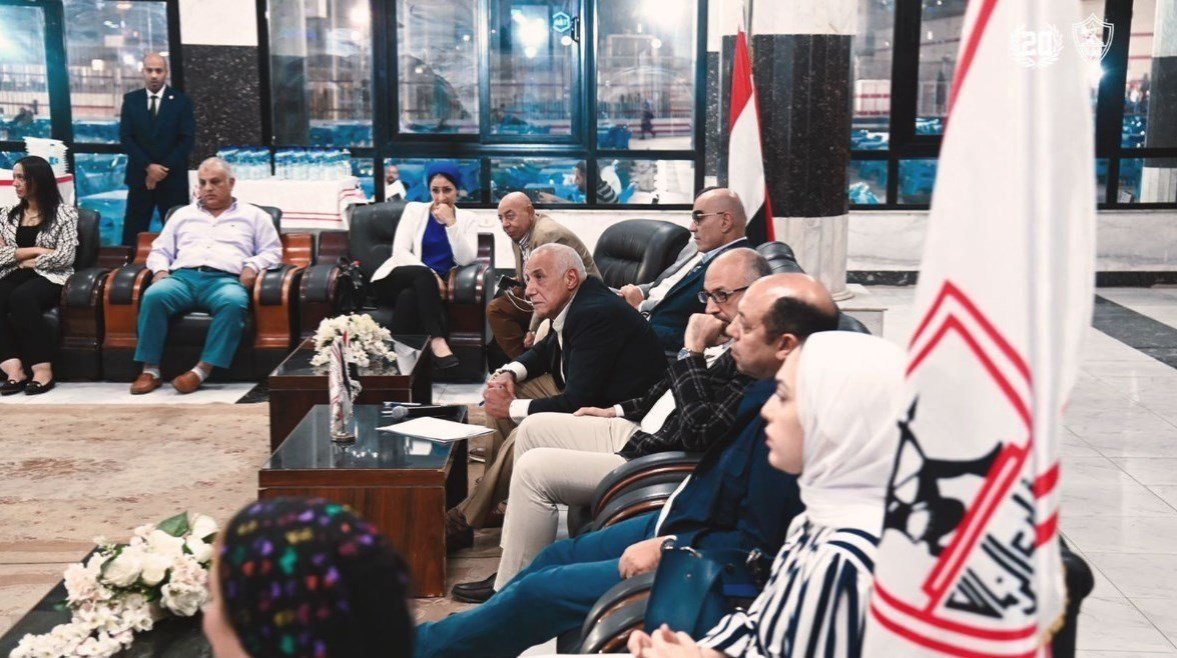 رحيل مدرب اللعبة الذي قاد الزمالك إلى المجد وسط مشاعر الفراق والوداع بعد تألقه في كأس البطولة