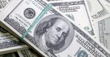 سعر الدولار يصعد لحظة بلحظة مع وصوله إلى 48.83 جنيه في بنك كريدي أجريكول اليوم
