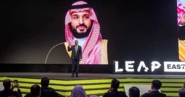 وزير الاتصالات السعودي يؤكد أن المملكة ستصبح مركزا عالميا لربط الذكاء الاصطناعي بين الشرق والغرب