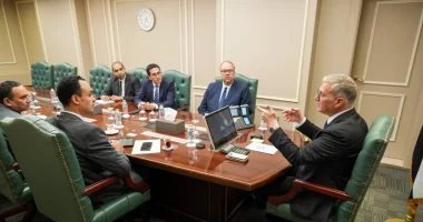 وزير البترول يناقش مع شلمبرجير آفاق استخدام الذكاء الاصطناعي لتعزيز الإنتاج وزيادة الكفاءة في القطاع